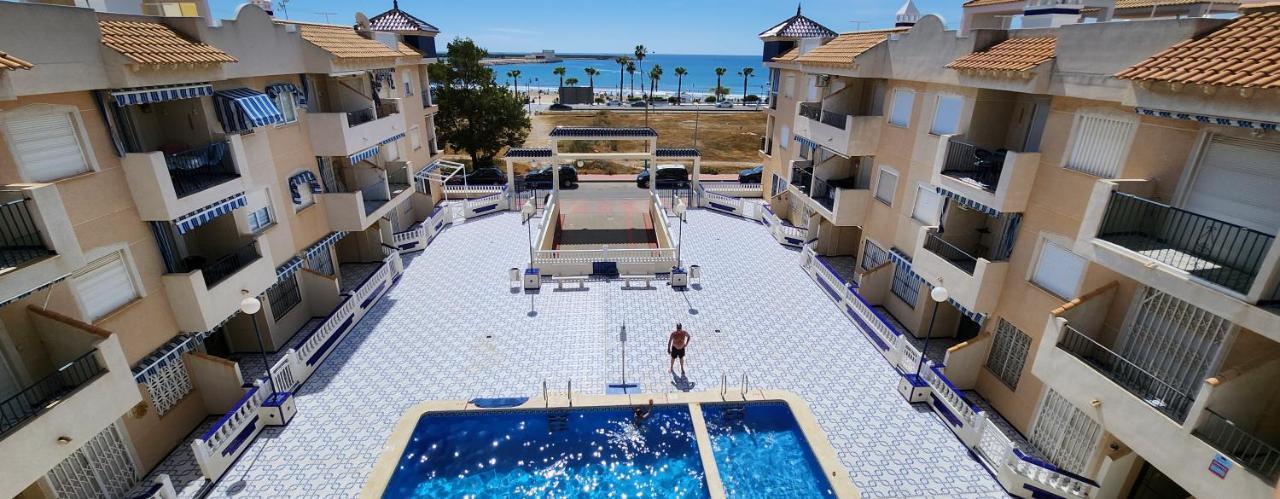 Deluxe - Naufragos -torrevieja Costa Blanca *